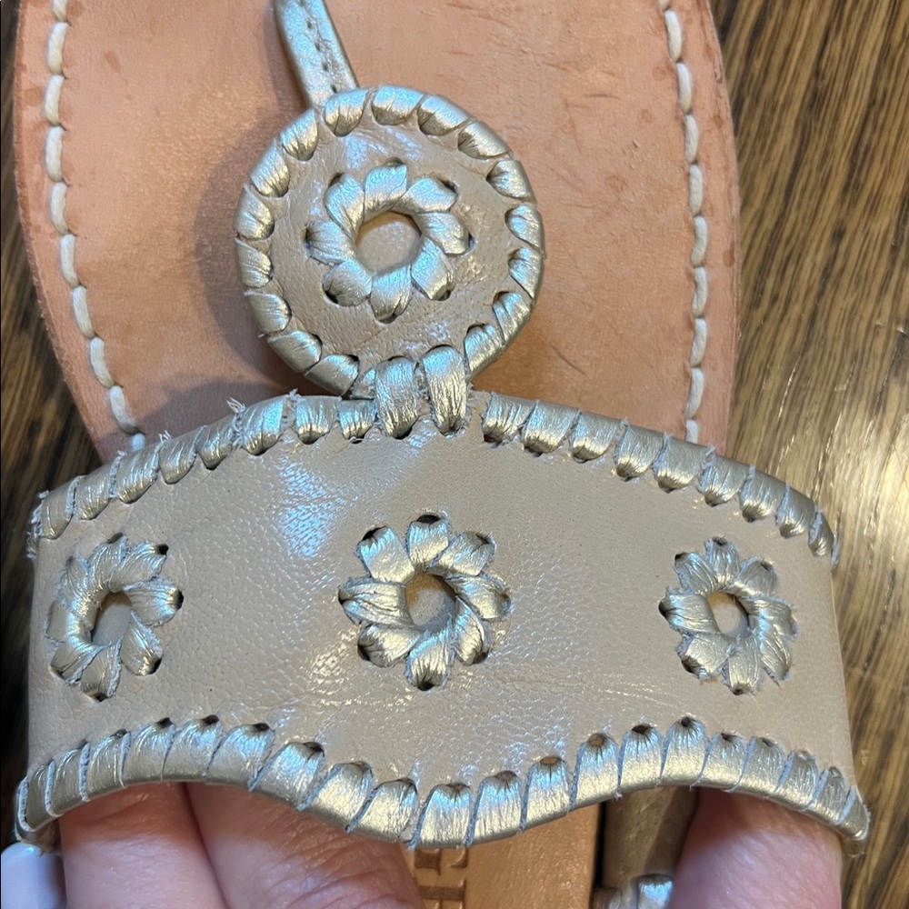 Jack Rogers Beige and Silver Leather Sandals. 8 Medium - Picture 2 of 7